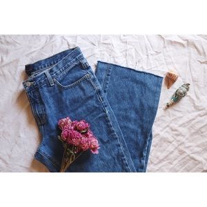 *RESERVE* VTG Cropped Tommy Jeans / Sz 3/4-5